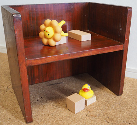 人形の家になる変化椅子